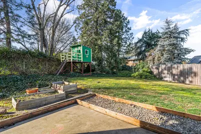 2583 Huntington Lane, Medford, OR 97504 - Photo 5