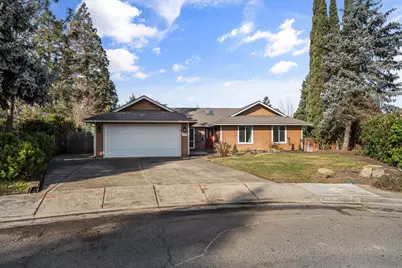 2583 Huntington Lane, Medford, OR 97504 - Photo 1