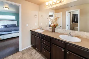 20297 SE Knightsbridge Pl, Bend, OR 97702 - Photo 9