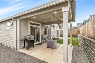 1637 Bronte Cir, Medford, OR 97504 - Photo 35