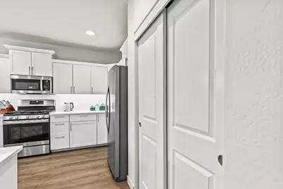 1637 Bronte Circle, Medford, OR 97504 - Photo 17