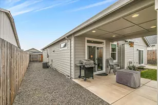 1637 Bronte Cir, Medford, OR 97504 - Photo 37