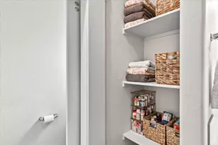 1637 Bronte Cir, Medford, OR 97504 - Photo 27