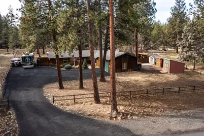 15689 Paddock Green, Sisters, OR 97759 - Photo 1