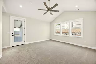 4043 Sunleaf Ave, Medford, OR 97504 - Photo 19