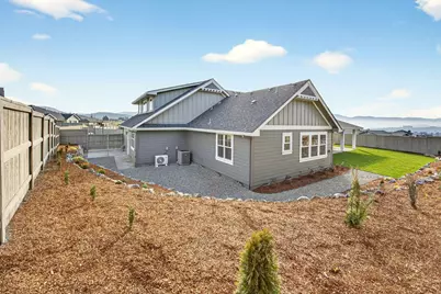 4043 Sunleaf Avenue, Medford, OR 97504 - Photo 45