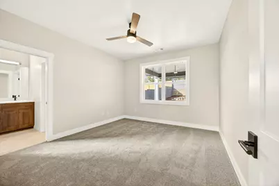 4043 Sunleaf Avenue, Medford, OR 97504 - Photo 31