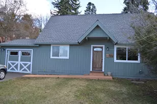 879 Lakeshore Dr, Klamath Falls, OR 97601 - Photo 3