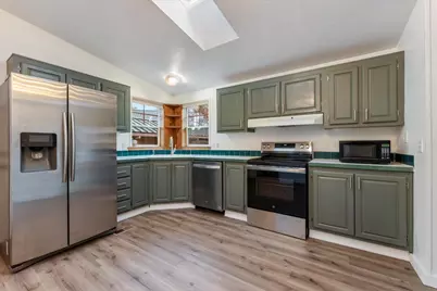 60463 Umatilla Circle, Bend, OR 97702 - Photo 7