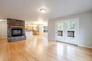 14450 Mountain View Loop, Sisters, OR 97759 - Photo 3