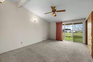 6131 Crater Lake Hwy, Central Point, OR 97502 - Photo 23