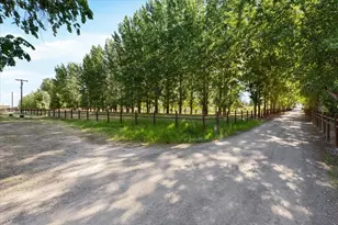 6131 Crater Lake Hwy, Central Point, OR 97502 - Photo 7