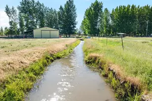 6131 Crater Lake Hwy, Central Point, OR 97502 - Photo 33