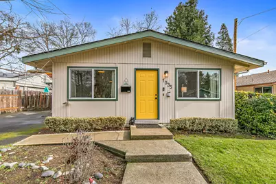 1035 NW Conklin Avenue, Grants Pass, OR 97526 - Photo 1