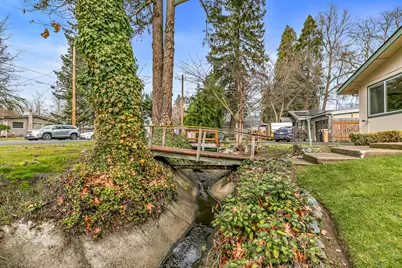 1035 NW Conklin Avenue, Grants Pass, OR 97526 - Photo 37