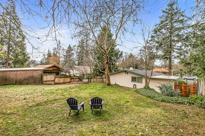 1035 NW Conklin Avenue, Grants Pass, OR 97526 - Photo 29