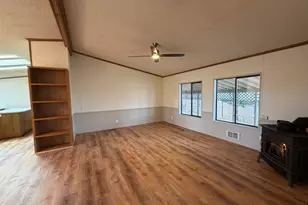 1001 SE 15th St, Bend, OR 97702 - Photo 9