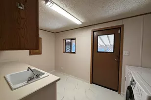 1001 SE 15th St, Bend, OR 97702 - Photo 31