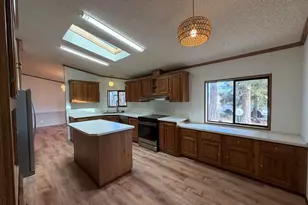 1001 SE 15th St, Bend, OR 97702 - Photo 33