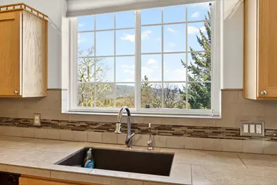 334 Andesite Drive, Jacksonville, OR 97530 - Photo 33