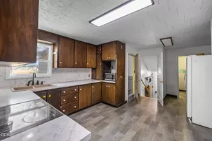 4308 NE Collins Dr, Madras, OR 97741 - Photo 5