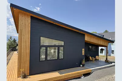 210 Pace Avenue, Enterprise, OR 97828 - Photo 1