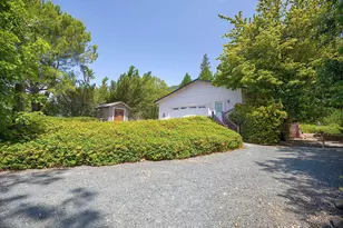 627 Carriage Rd, Grants Pass, OR 97526 - Photo 45