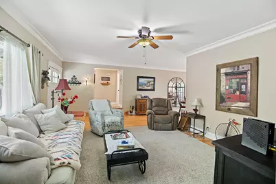 627 Carriage Road, Grants Pass, OR 97526 - Photo 1