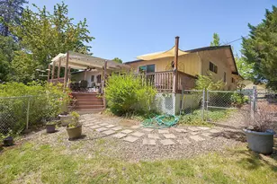 627 Carriage Rd, Grants Pass, OR 97526 - Photo 27