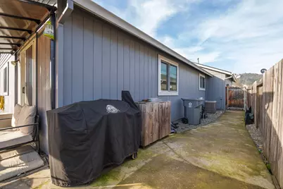 2169 Chambers Lane, Grants Pass, OR 97526 - Photo 29