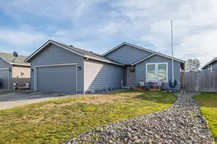 2169 Chambers Ln, Grants Pass, OR 97526 - Photo 3