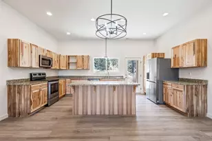 8111 SW High Cone Dr, Terrebonne, OR 97760 - Photo 9