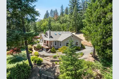 404 Mountain Paradise Drive, Grants Pass, OR 97526 - Photo 1