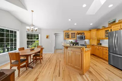 404 Mountain Paradise Drive, Grants Pass, OR 97526 - Photo 9