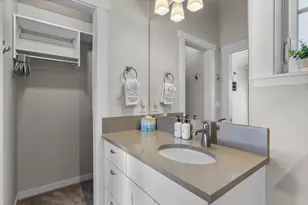 19721 SW River Cp Ln, Bend, OR 97702 - Photo 25