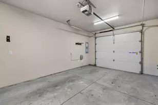 19721 SW River Cp Ln, Bend, OR 97702 - Photo 29