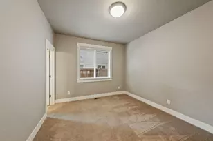 20889 SE Humber Ln, Bend, OR 97702 - Photo 37