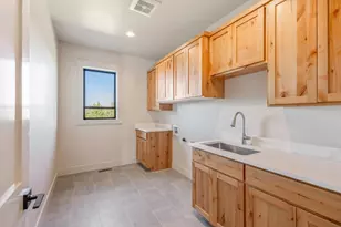 6822 Southeast Madison Ave, Prineville, OR 97754 - Photo 29
