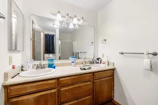 1855 Nancy Ave, Central Point, OR 97502 - Photo 11