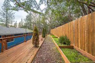 498 Palomino Dr, Grants Pass, OR 97526 - Photo 41