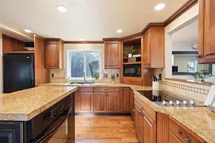 1154 NE 9th St, Bend, OR 97701 - Photo 25