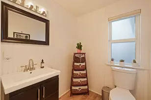 1154 NE 9th St, Bend, OR 97701 - Photo 33