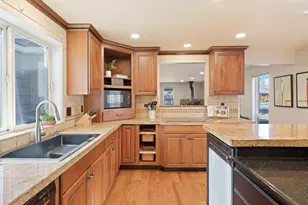 1154 NE 9th St, Bend, OR 97701 - Photo 27