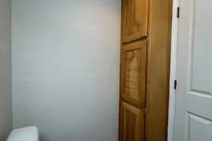 210 W Main St, Rogue River, OR 97537 - Photo 9