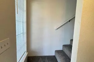 210 W Main St, Rogue River, OR 97537 - Photo 9