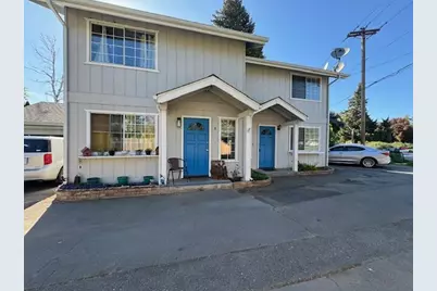 210 W Main Street, Rogue River, OR 97537 - Photo 1