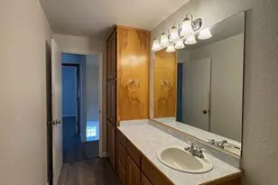 210 W Main St, Rogue River, OR 97537 - Photo 11