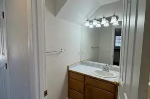 210 W Main St, Rogue River, OR 97537 - Photo 7