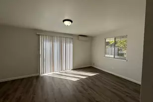 210 W Main St, Rogue River, OR 97537 - Photo 7