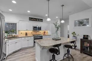 2398 NW Lemhi Pass Dr, Bend, OR 97703 - Photo 9